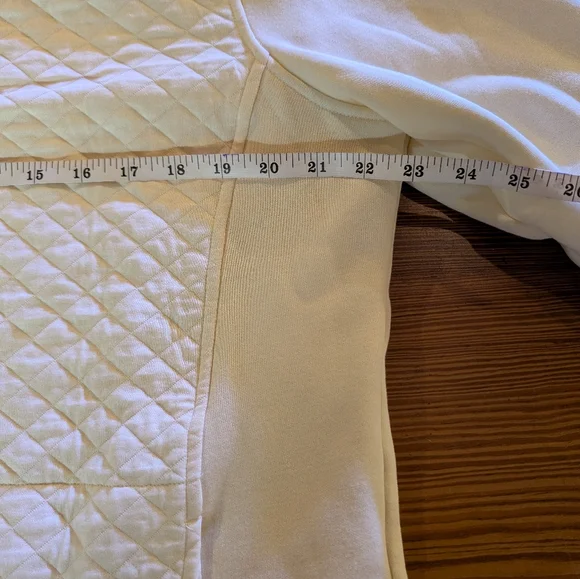 LL Bean Women's Quilted Full Zip Sweatshirt, Size XL, Cream - Picture 9 of 14